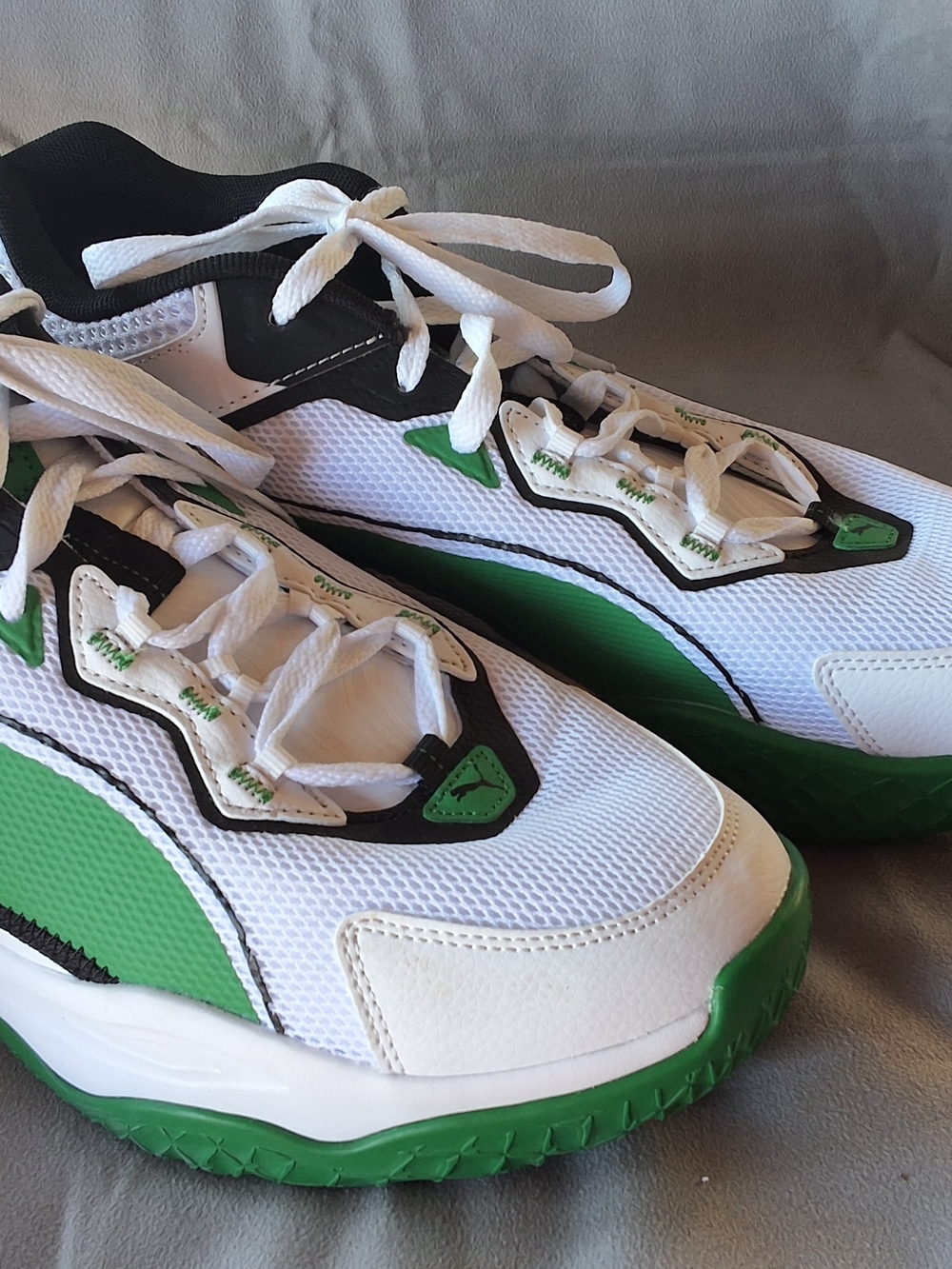 New Puma Playmaker Green & White Tennis Shoes Sz11